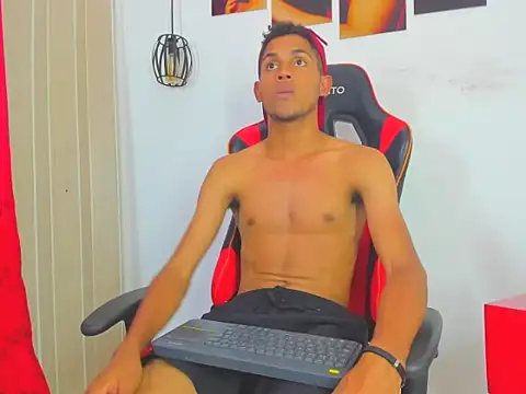 sexy latin cum online show from 10.17.25