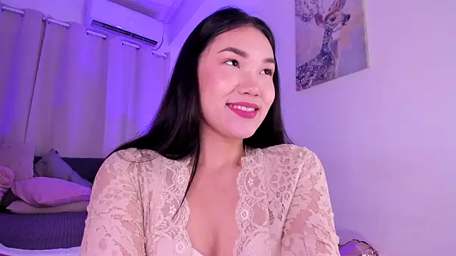 Divine Madeleine online show from 07.08.26