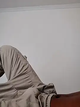 Snapshot of dddickplace chatting on 10.15.25 dddickplace online show from 10.15.25