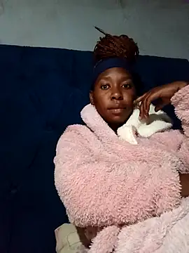 Snapshot of sexysmalldaily04 chatting on 10.30.25 sexysmalldaily04 online show from 10.30.25