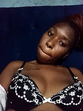 Snapshot of sexysmalldaily04 chatting on 10.31.25 sexysmalldaily04 online show from 10.31.25