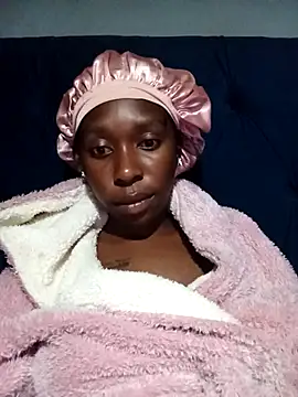 Snapshot of sexysmalldaily04 chatting on 11.26.25 sexysmalldaily04 online show from 11.26.25