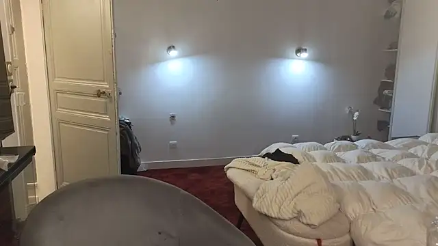 Snapshot of Lailawick chatting on 12.13.25 Lailawick online show from 12.13.25