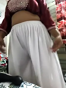 Anshika1431 online show from 02.04.26