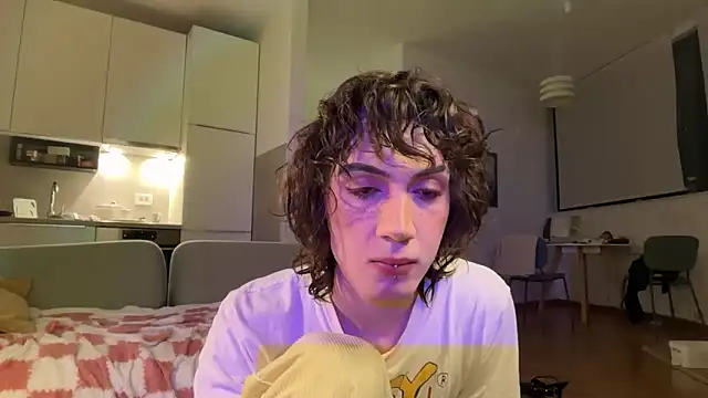 kira yoshika9e online show from 04.20.26