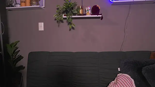 Snapshot of adahara_miller17 chatting on 10.30.25 adahara miller17 online show from 10.30.25