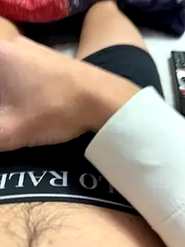 Snapshot of CuriousHetero77 chatting on 10.24.25 CuriousHetero77 online show from 10.24.25