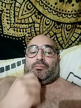 Snapshot of tujuguetehumillante chatting on 10.15.25 tujuguetehumillante online show from 10.15.25