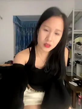 littlesluttycat online show from 11.29.25