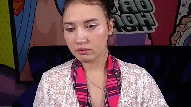 Snapshot of AmiraChase chatting on 10.30.25 AmiraChase online show from 10.30.25