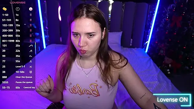 Snapshot of AmiraChase chatting on 12.22.25 AmiraChase online show from 12.22.25