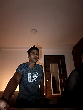 F4rK4tt online show from 10.18.25