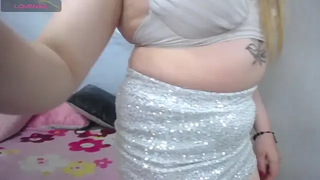 Snapshot of Miah-Princess chatting on 03.20.26 Miah-Princess online show from 03.20.26