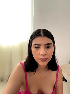 Snapshot of Julietalcl chatting on 11.16.25 Julietalcl online show from 11.16.25