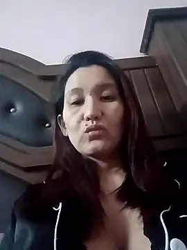 Bigtitsass81 online show from 11.20.25