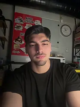 Snapshot of emir343475 chatting on 11.21.25 emir343475 online show from 11.21.25