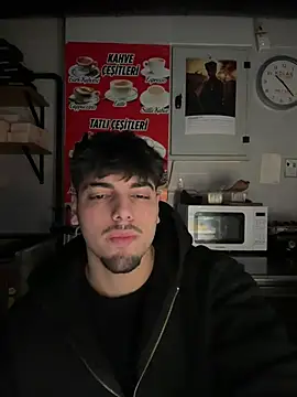 Snapshot of emir343475 chatting on 02.20.26 emir343475 online show from 02.20.26