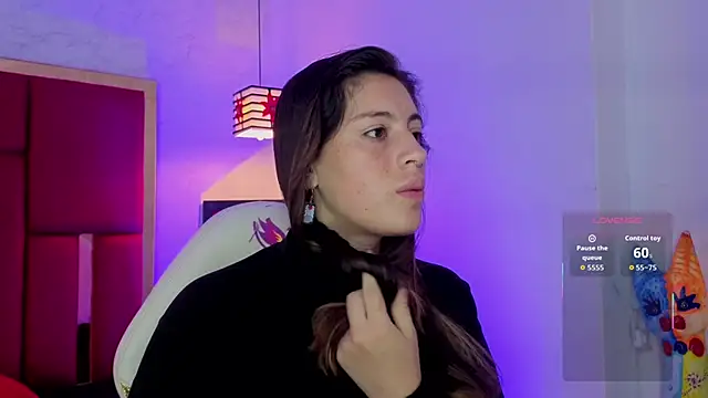 Snapshot of moon_winy chatting on 02.15.26 moon winy online show from 02.15.26