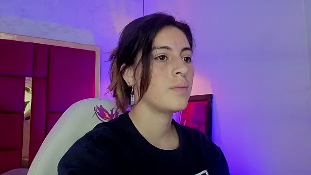 Snapshot of moon_winy chatting on 02.17.26 moon winy online show from 02.17.26