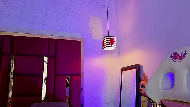 Snapshot of moon_winy chatting on 03.12.26 moon winy online show from 03.12.26