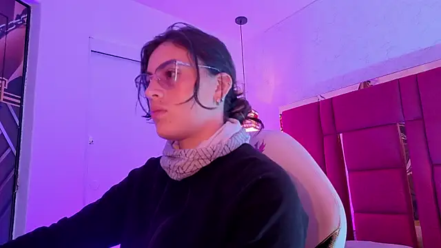 moon winy online show from 07.05.26