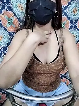 ZOEEE777 online show from 10.16.25