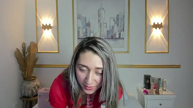 karlyy  online show from 10.29.25