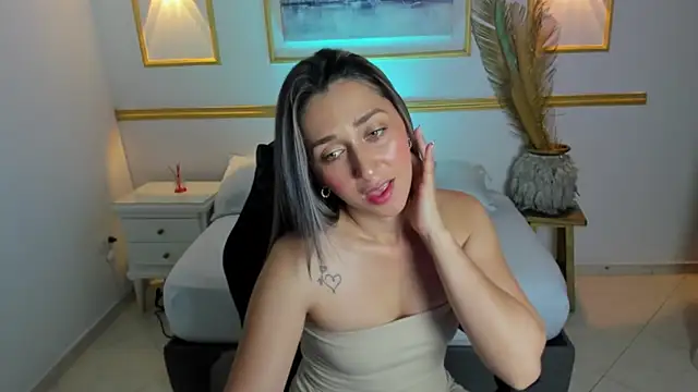 karlyy  online show from 02.02.26