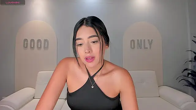 ScarlettBlaze  online show from 05.04.26
