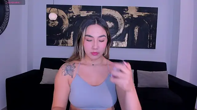 AnnieMonroe1 online show from 11.11.25