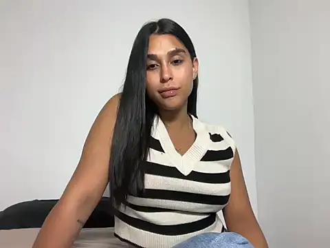 sofialaurentxoxo online show from 10.16.25