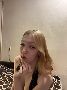 AlexandraXKitty online show from 11.29.25