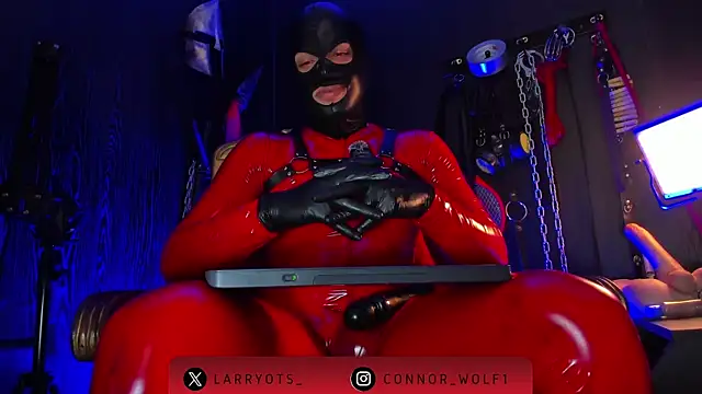 Snapshot of Master_Connor_BDSM chatting on 06.26.26 Master Connor BDSM online show from 06.26.26