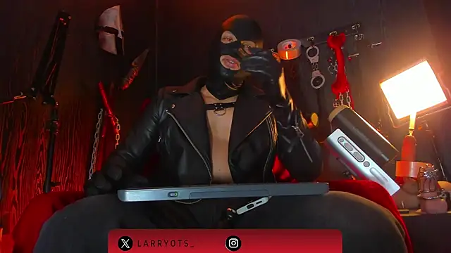 Snapshot of Master_Connor_BDSM chatting on 08.05.26 Master Connor BDSM online show from 08.05.26