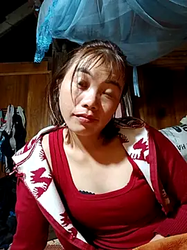 Snapshot of omai-ngot chatting on 10.24.25 omai-ngot online show from 10.24.25