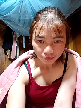 Snapshot of omai-ngot chatting on 10.31.25 omai-ngot online show from 10.31.25