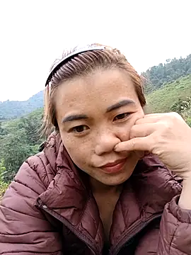 Snapshot of omai-ngot chatting on 11.24.25 omai-ngot online show from 11.24.25