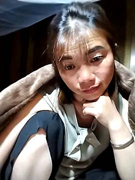 Snapshot of omai-ngot chatting on 12.16.25 omai-ngot online show from 12.16.25