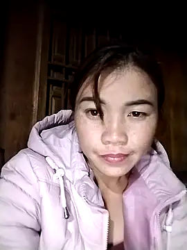 Snapshot of omai-ngot chatting on 01.06.26 omai-ngot online show from 01.06.26