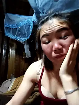 Snapshot of omai-ngot chatting on 01.11.26 omai-ngot online show from 01.11.26