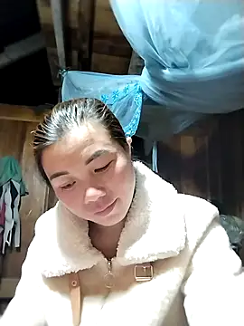 Snapshot of omai-ngot chatting on 01.13.26 omai-ngot online show from 01.13.26