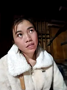 Snapshot of omai-ngot chatting on 01.14.26 omai-ngot online show from 01.14.26