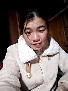 Snapshot of omai-ngot chatting on 02.10.26 omai-ngot online show from 02.10.26