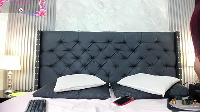 Snapshot of camila__bouzas chatting on 11.29.25 camila bouzas online show from 11.29.25