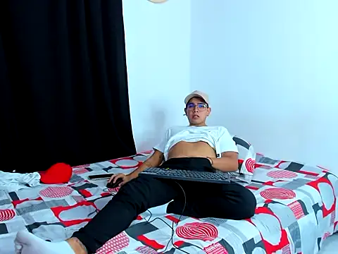 Snapshot of kelvin_276 chatting on 02.07.26 kelvin 276 online show from 02.07.26