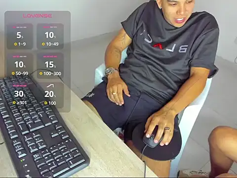 Snapshot of kelvin_276 chatting on 03.19.26 kelvin 276 online show from 03.19.26