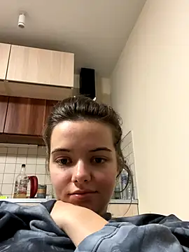 Snapshot of AForgottenElf chatting on 10.27.25 AForgottenElf online show from 10.27.25