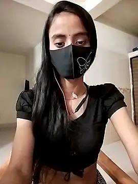 Snapshot of Ratri-Biswas chatting on 11.25.25 Ratri-Biswas online show from 11.25.25