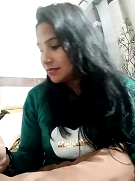 Vanshika1432 online show from 12.04.25