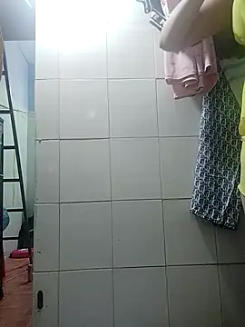 Liveloveyou online show from 10.21.25